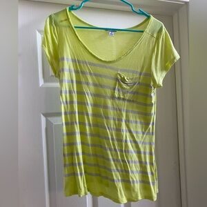 Old Navy yellow and gray pocket tee